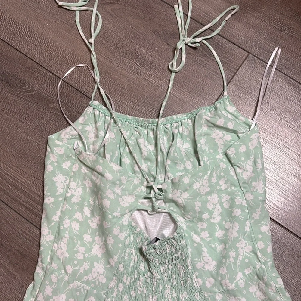 MM21 Streetwear society green floral romper with tie back and straps - Picture 5 of 7